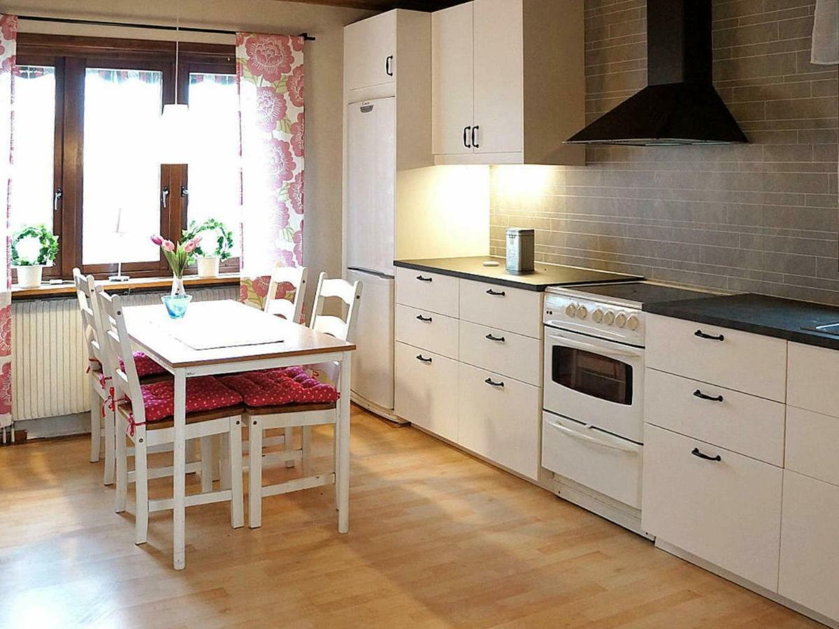 Five-Bedroom Holiday Home In Hova 2 Berga  Exterior photo